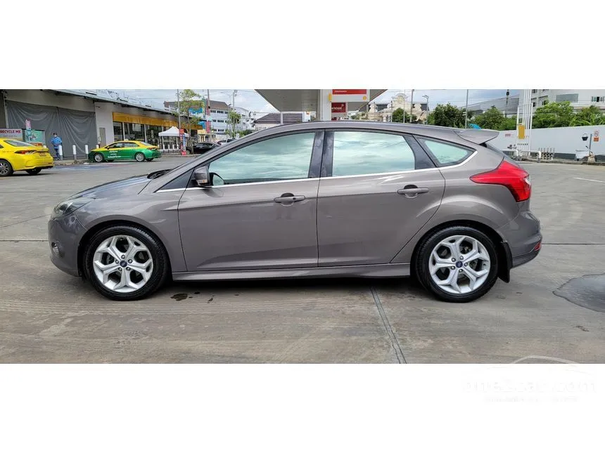 2012 Ford FOCUS Sport Hatchback