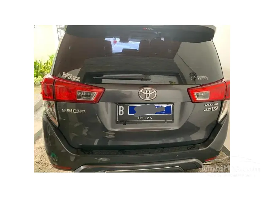 2016 Toyota Kijang Innova V MPV