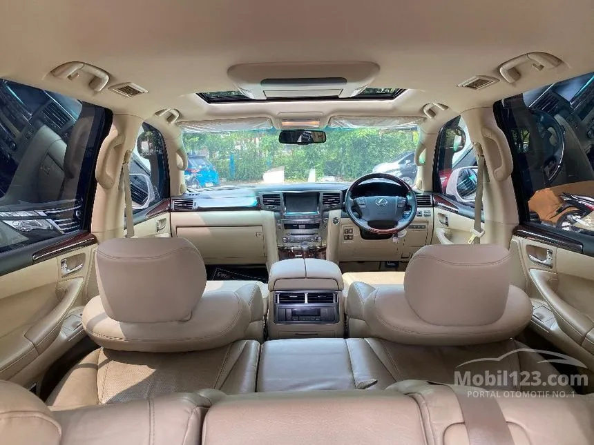 2011 Lexus LX 570 SUV