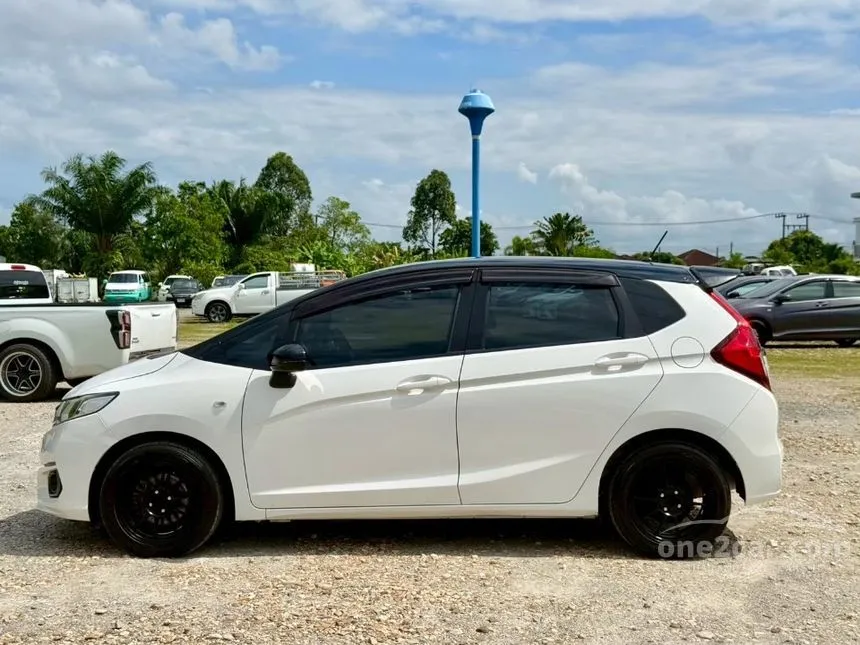 2019 Honda JAZZ S Hatchback