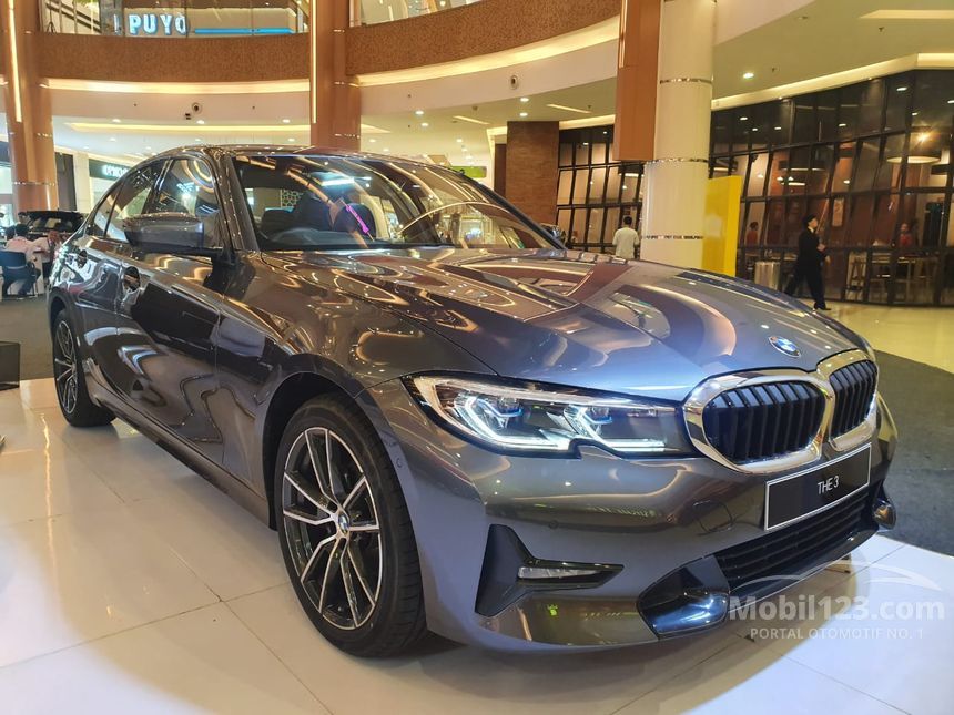  Jual  Mobil  BMW  320i  2021 Sport 2 0 di DKI Jakarta 