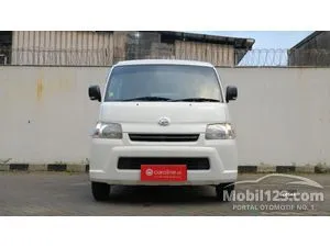 2022 Daihatsu Gran Max 1.5 Mini Bus D PS Van