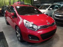 2014 KIA Rio 1.4 AT UB Hatchback