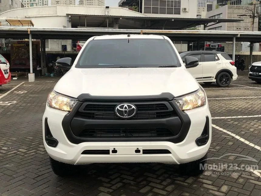 Jual Mobil Toyota Hilux 2024 E Dual Cab 2.4 di DKI Jakarta Manual Pick