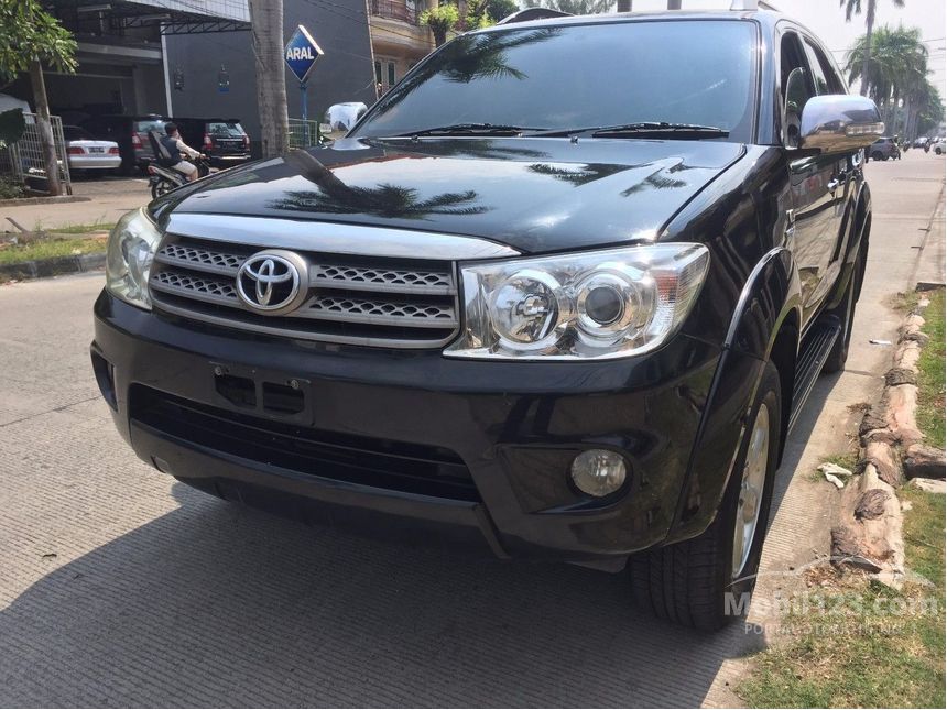 Jual Mobil Toyota Fortuner 2010  G Luxury 2 7 di DKI 