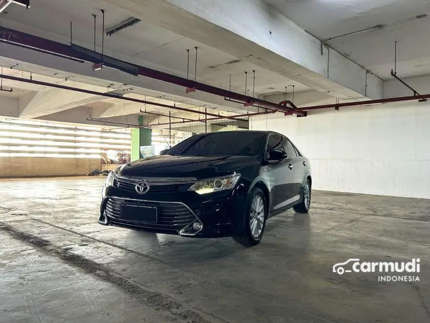 2016 Toyota Camry V Sedan