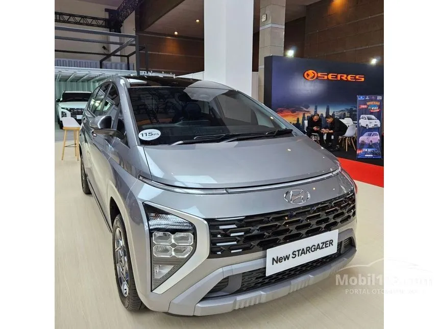 Jual Mobil Hyundai Stargazer 2024 Prime 1.5 di Banten Automatic Wagon Silver Rp 290.000.000