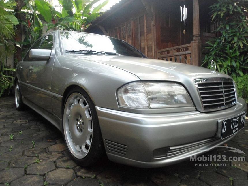 Jual Mobil Mercedes-Benz C180 1995 1.8 di Banten Automatic 