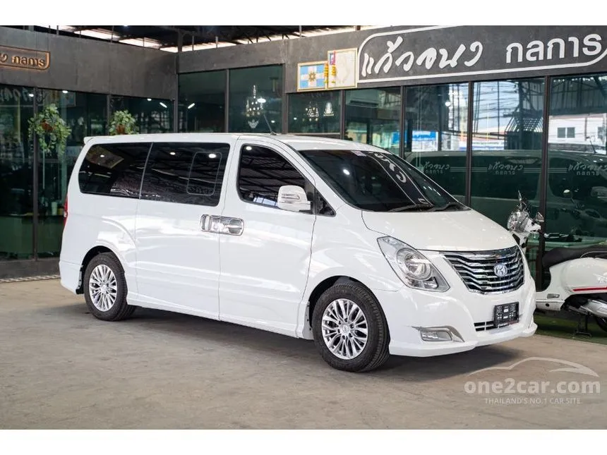 2015 Hyundai GRAND STAREX VIP Wagon