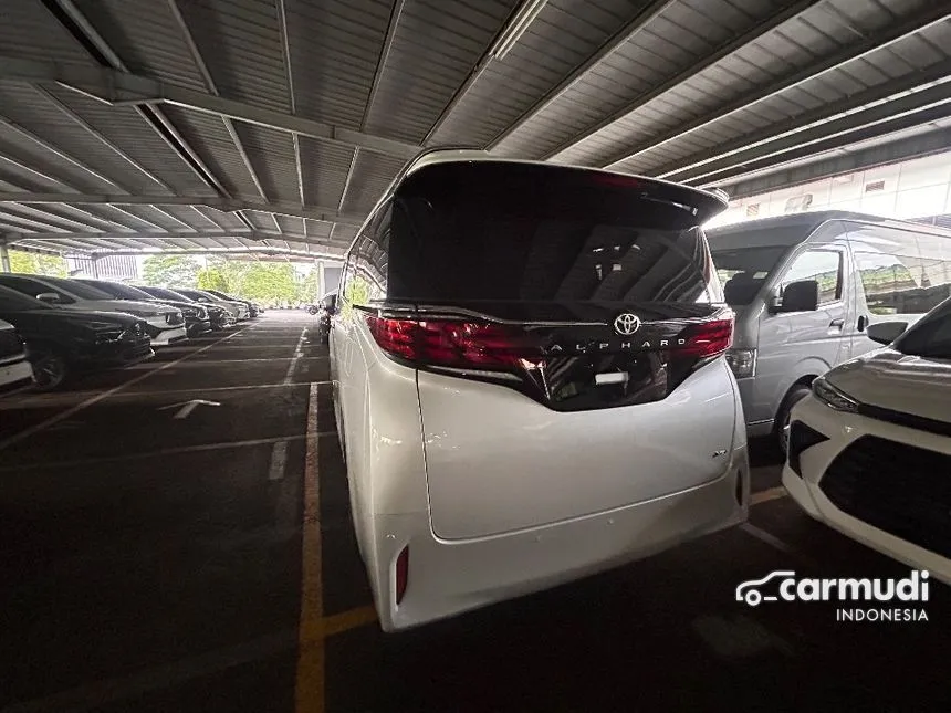 2024 Toyota Alphard HEV MPV