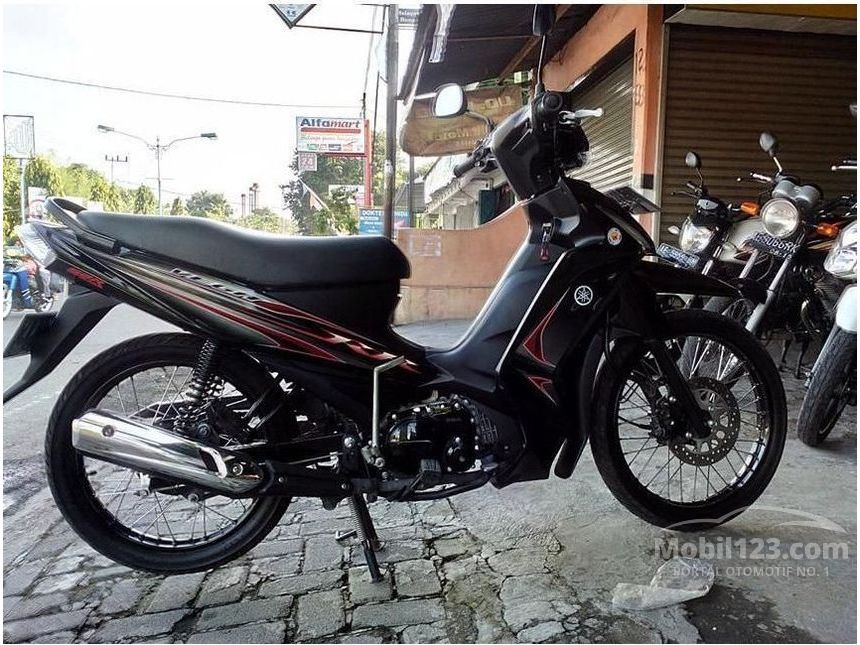 Jual Motor  Yamaha Vega  2014 0 1 di Jawa Timur Manual Hitam 