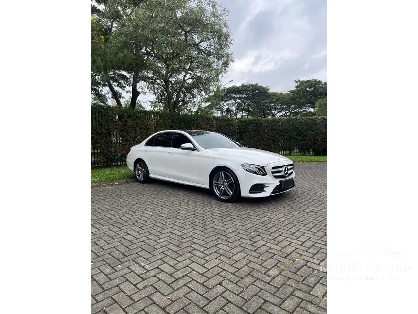 2017 Mercedes-Benz E300 AMG Line Sedan
