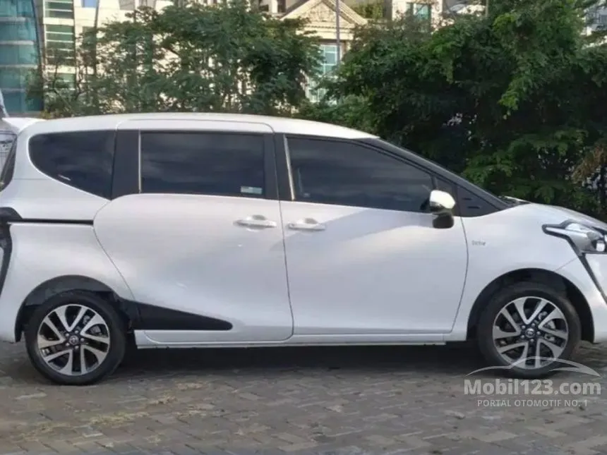 2021 Toyota Sienta V MPV