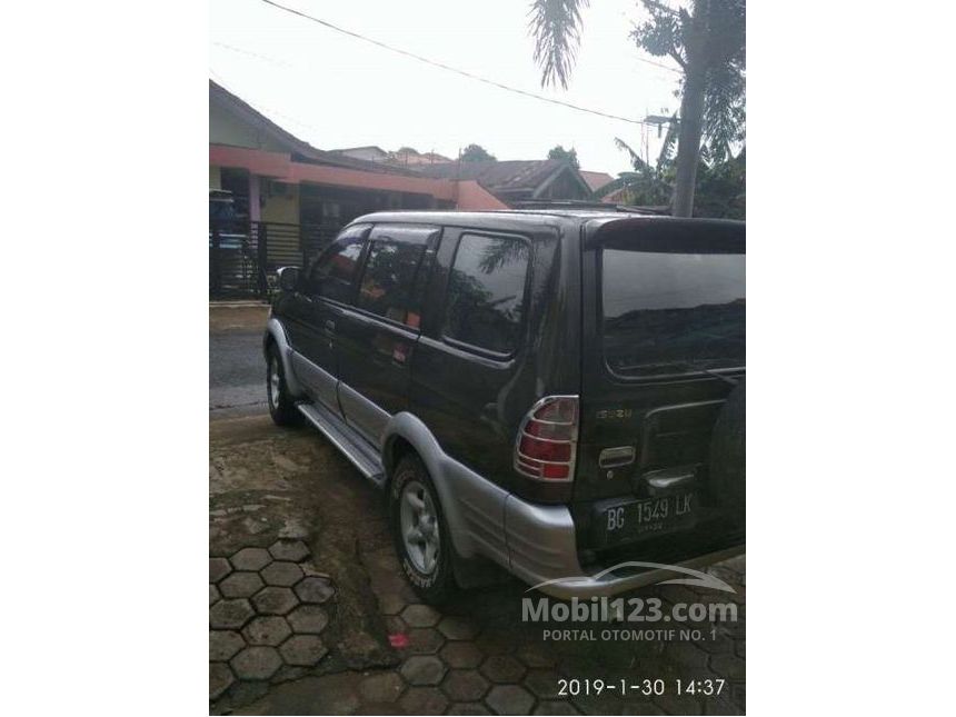 Jual Mobil Isuzu Panther 2001 TOURING 2.5 di Sumatera 