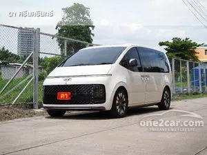 2023 Hyundai Staria 2.2 Premium with sunroof Van