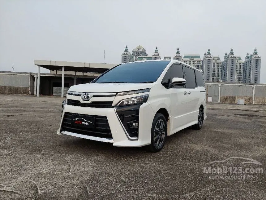 Jual Mobil Toyota Voxy 2018 2.0 di DKI Jakarta Automatic Wagon Putih Rp 350.000.000
