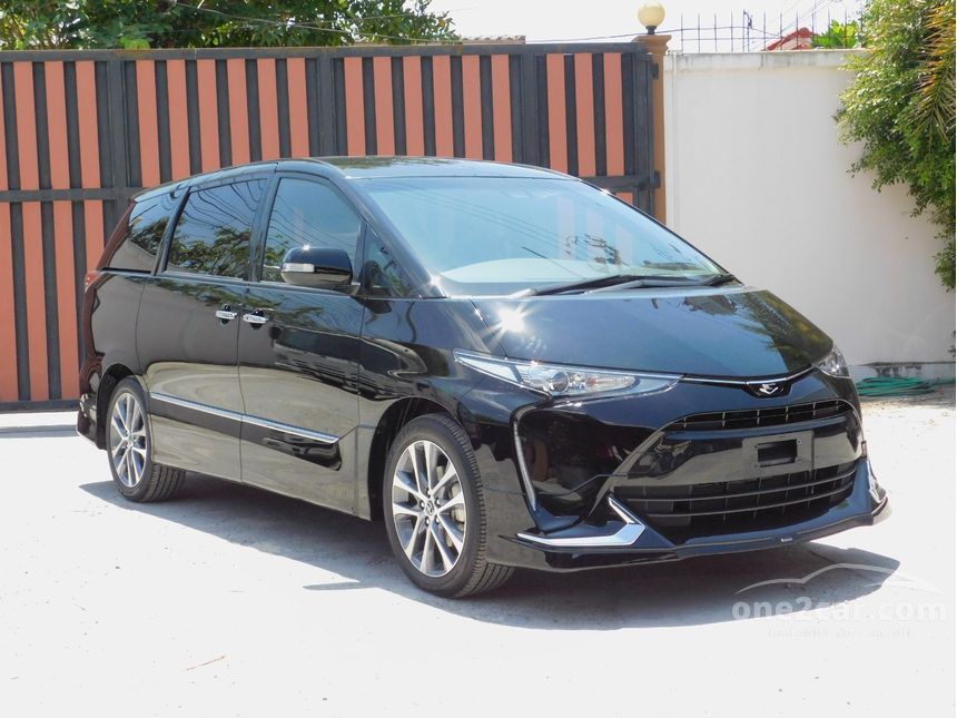 Toyota estima 2017