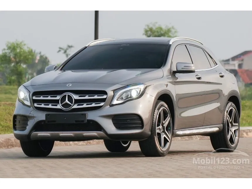 2019 Mercedes-Benz GLA200 AMG Line SUV