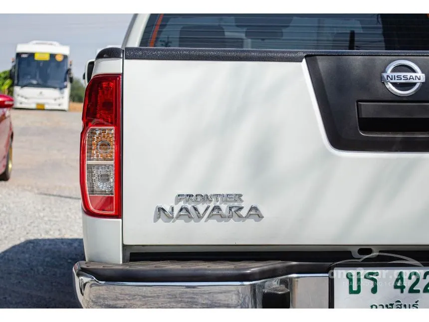 2014 Nissan Frontier Navara SE Pickup