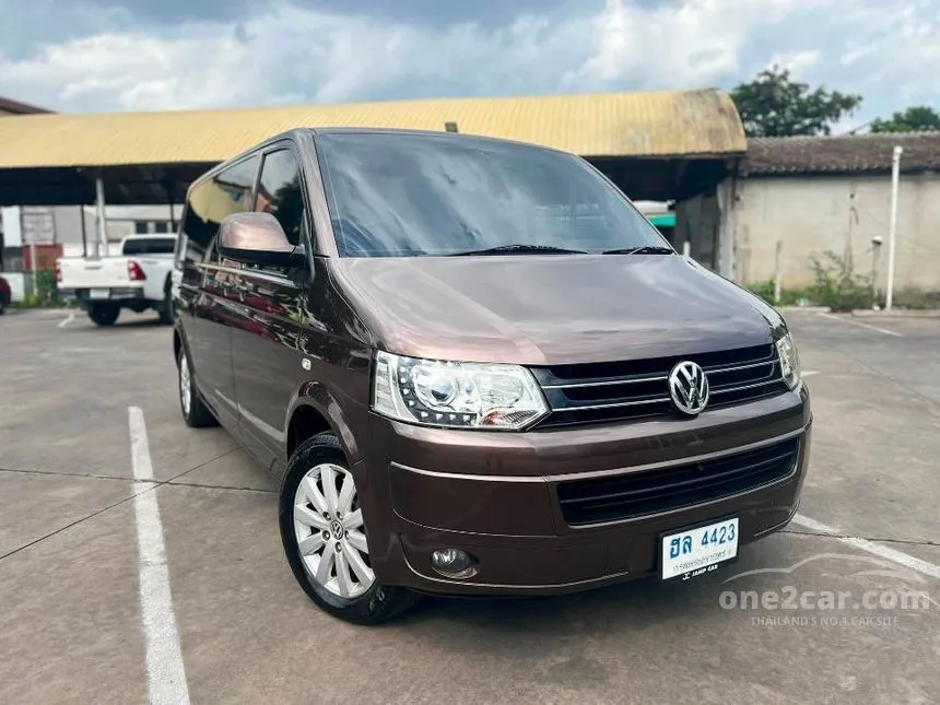 2011 Volkswagen CARAVELLE TDi Van