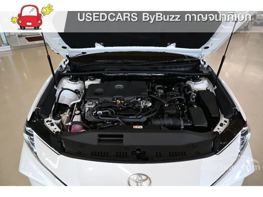 2025 Toyota CAMRY HEV Premium Luxury Sedan