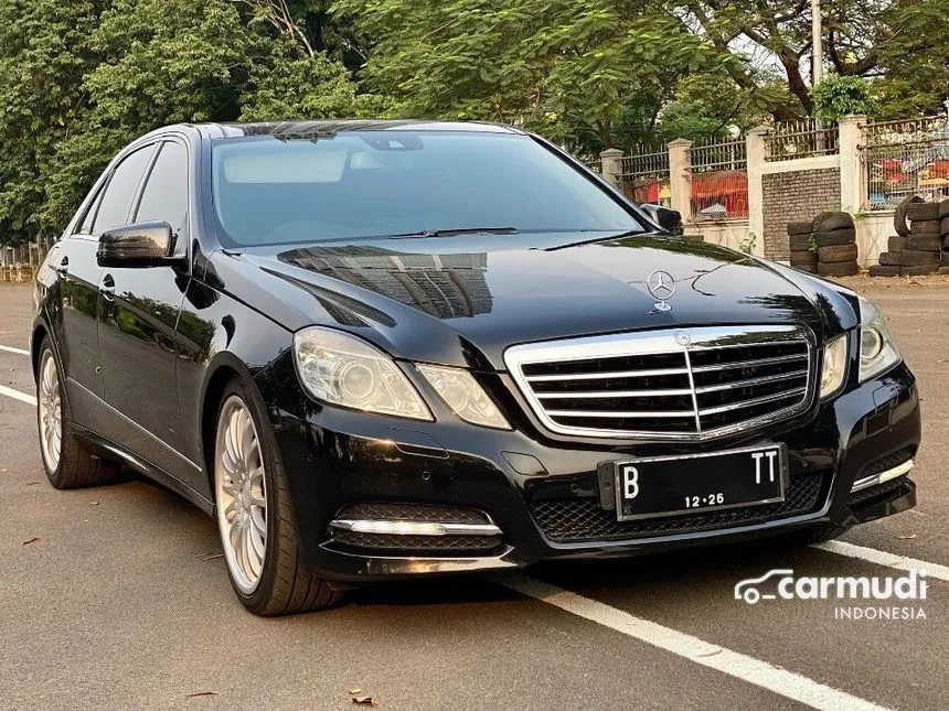 2011 Mercedes-Benz E300 Avantgarde AMG Sedan