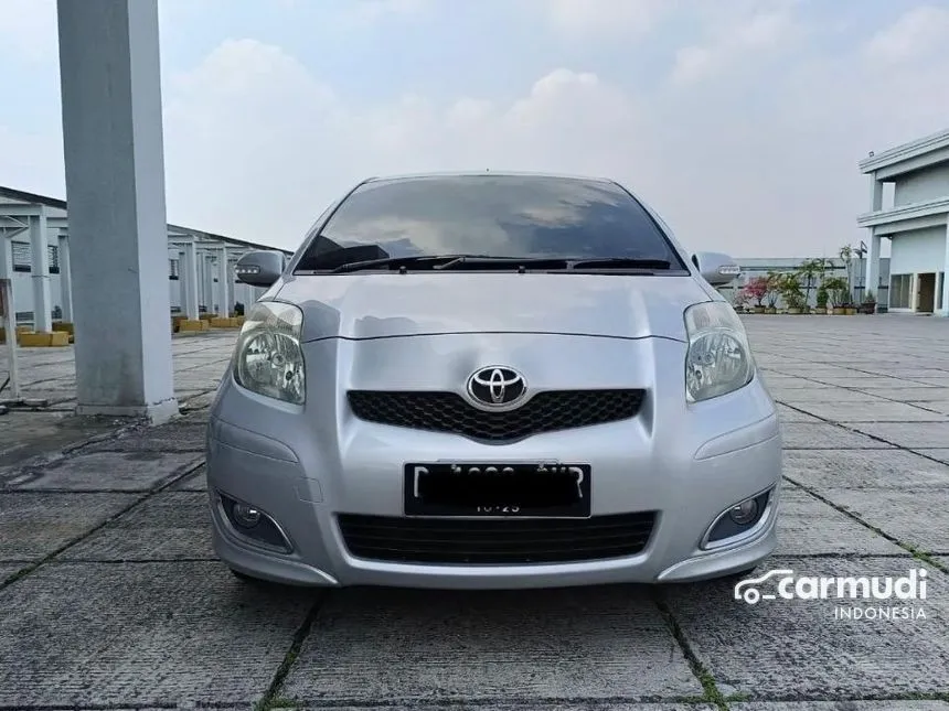 2010 Toyota Yaris E Hatchback