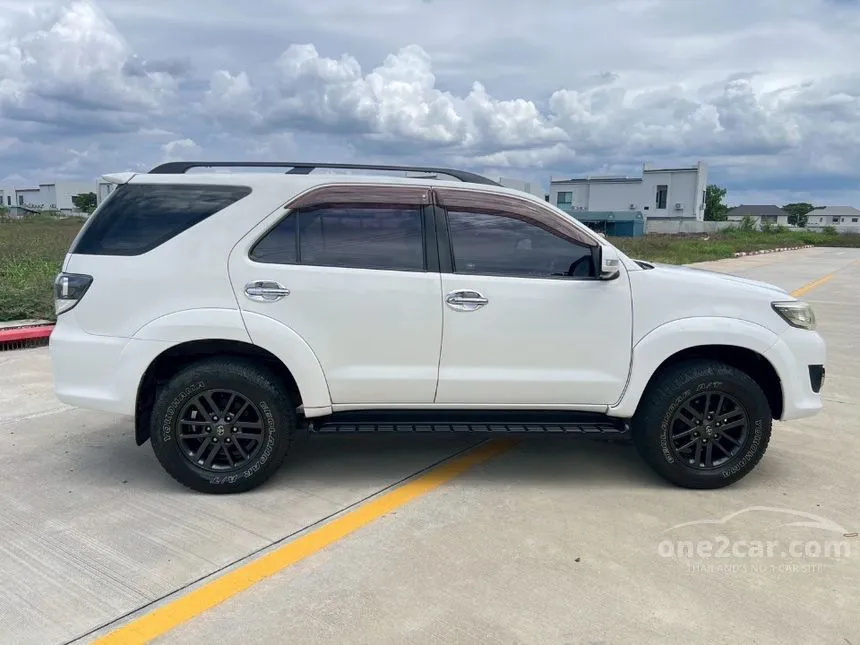 2015 Toyota FORTUNER V SUV