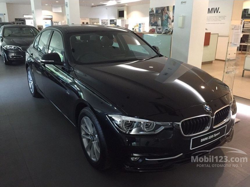 Jual Mobil  BMW  320i 2019 Sport 2 0 di DKI Jakarta 