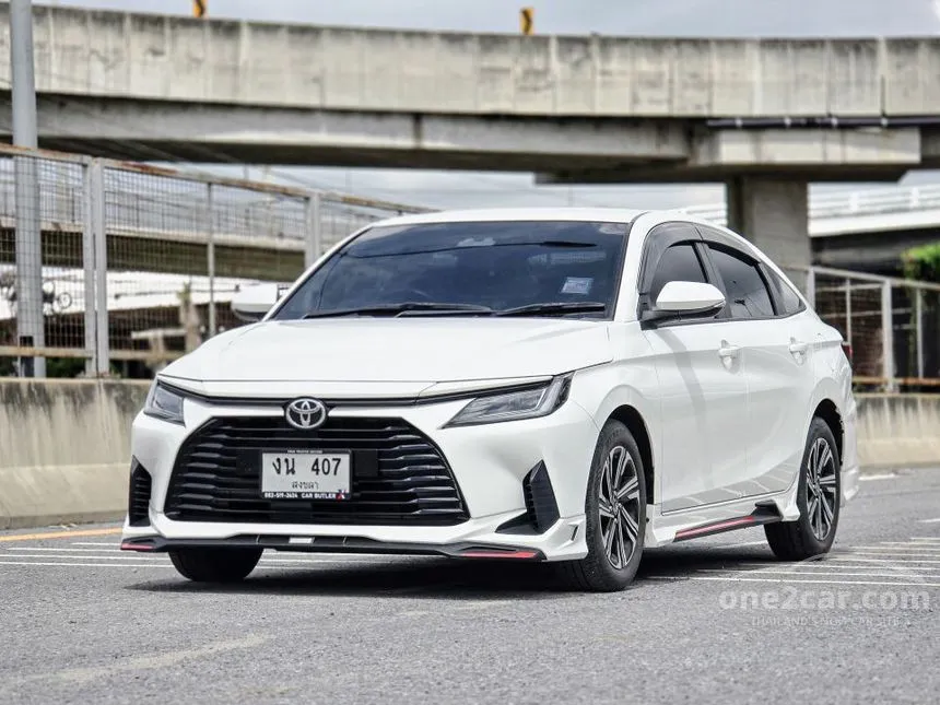 2023 Toyota Yaris Ativ Smart Sedan