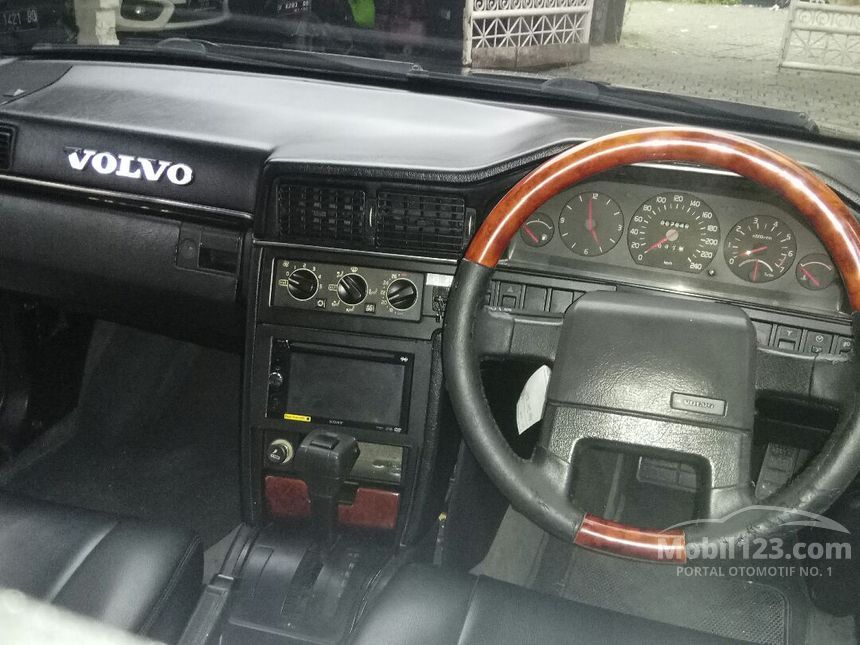 1991 Volvo 740 2.3 Manual Sedan