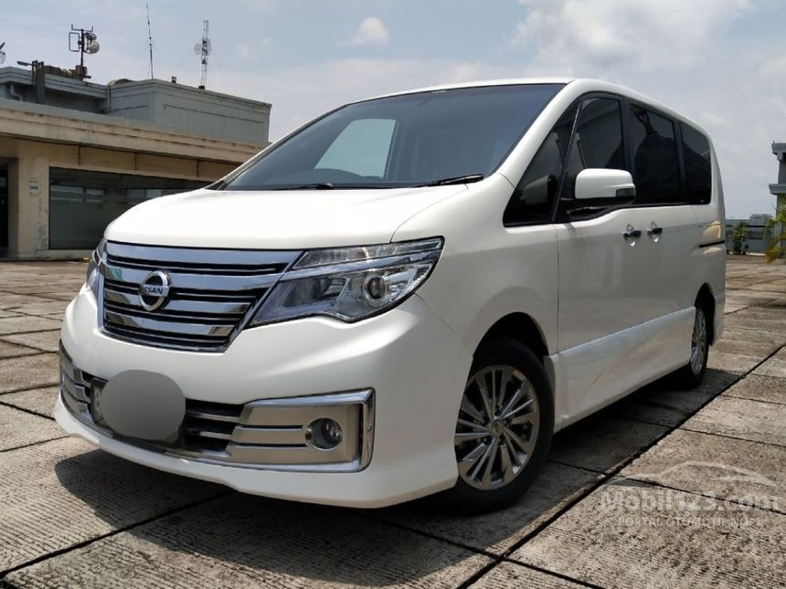 Nissan serena 2015
