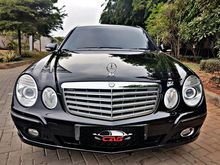 2009 Mercedes-Benz E230 2.5 E230 W211 / 7-Gtronic / Black on Beige / Collector Item