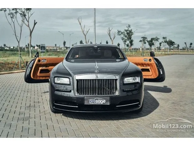 Rolls Royce Phantom 2023 Price Review Specifications  Agustus Promo   Zigwheels Indonesia