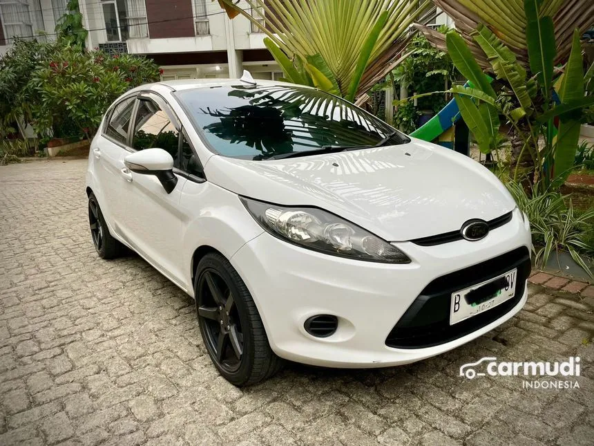 2012 Ford Fiesta Trend Hatchback