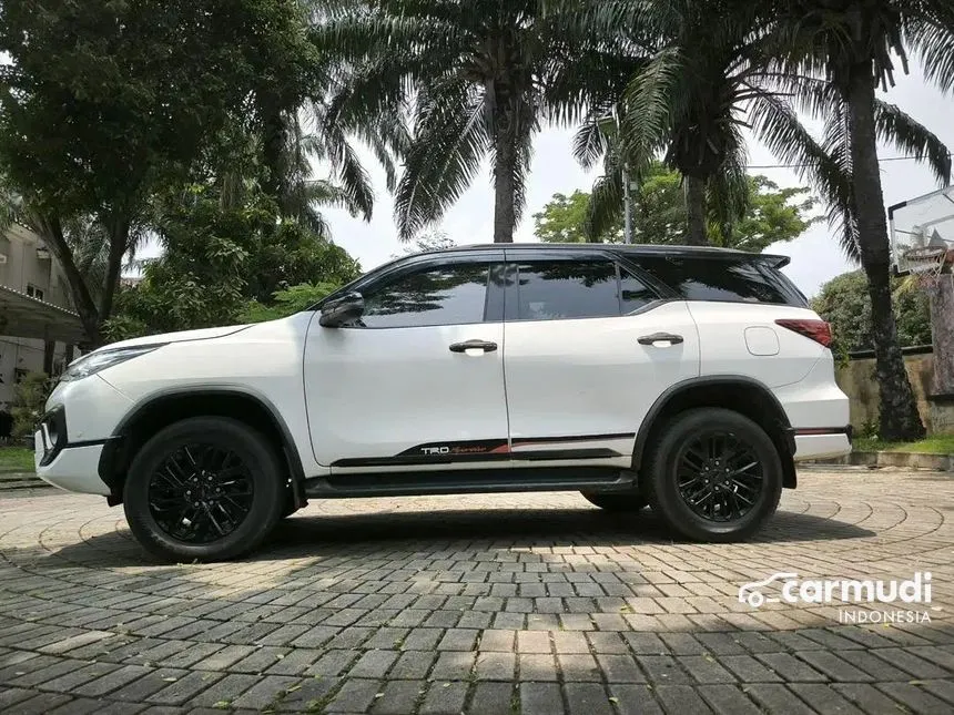 2018 Toyota Fortuner VRZ TRD 4X2 SUV