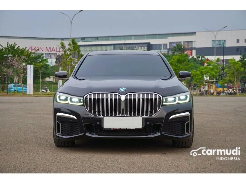 2019 BMW 730Li M Sport Sedan
