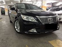 2014 Toyota Camry 2.5 V Sedan Hitam Tgn 1 An Pribadi Low km Record Full ori Istimewa