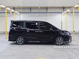 2020 Toyota Voxy 2.0 MPV