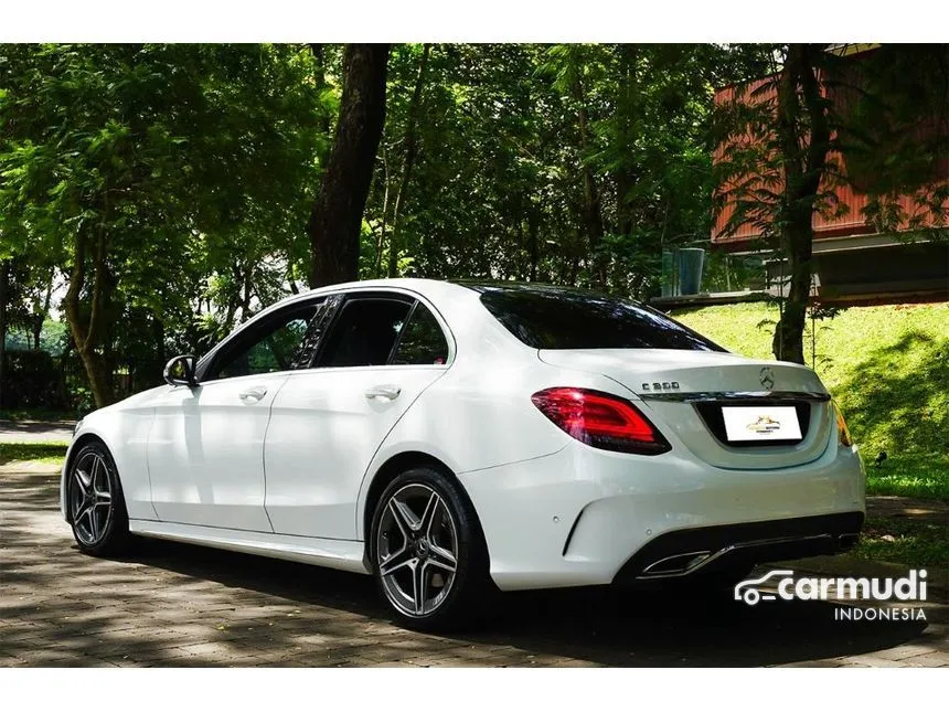 2019 Mercedes-Benz C300 AMG Line Sedan