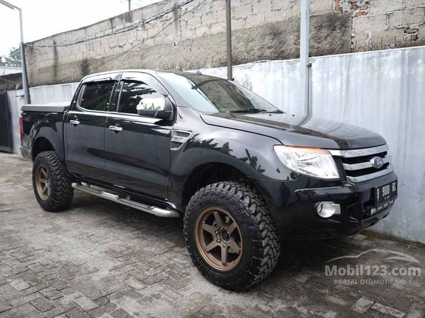 Jual Mobil  Ford  Ranger  2014  XLT 3 2 di Banten Manual Pick 