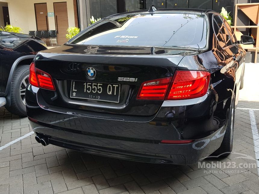 Jual Mobil  BMW  528i 2013 F10  2 0 di Jawa Timur Automatic 