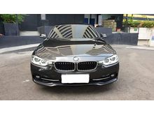 2015 BMW 320i 2.0 M Sport Sedan pajak panjang
