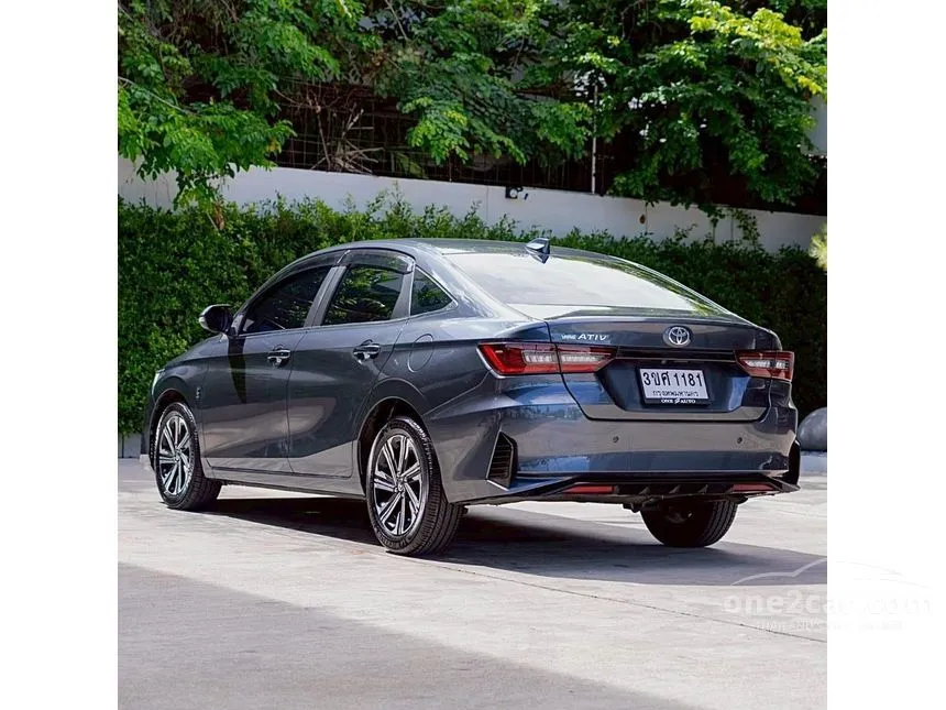 2023 Toyota Yaris Ativ Premium Sedan