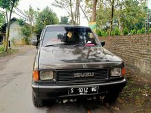 1993 Isuzu Panther 2.3 2.3 Manual SUV Plat S Nanang zakiya Sekoto kediri Jatim