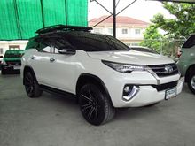 2017 Toyota Fortuner 2.8 (ปี 15-18) V 4WD SUV