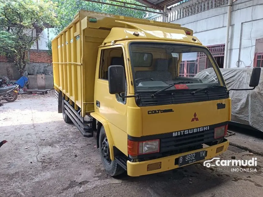 2005 Mitsubishi Colt Trucks