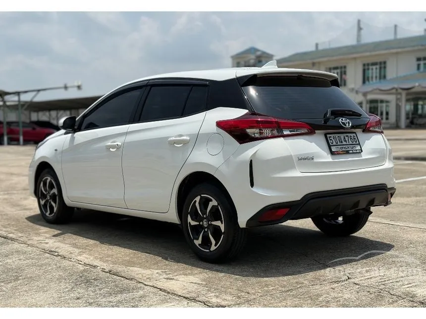 2024 Toyota YARIS Sport Hatchback