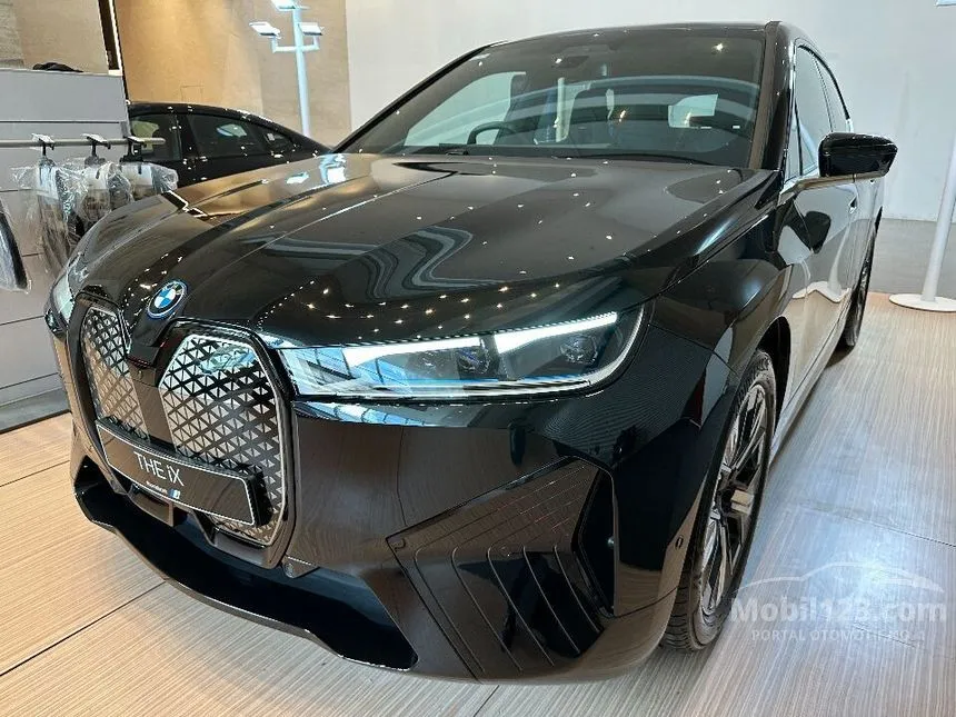 Jual Mobil BMW iX 2024 xDrive40 Sport di DKI Jakarta Automatic Wagon Hitam Rp 2.483.000.000