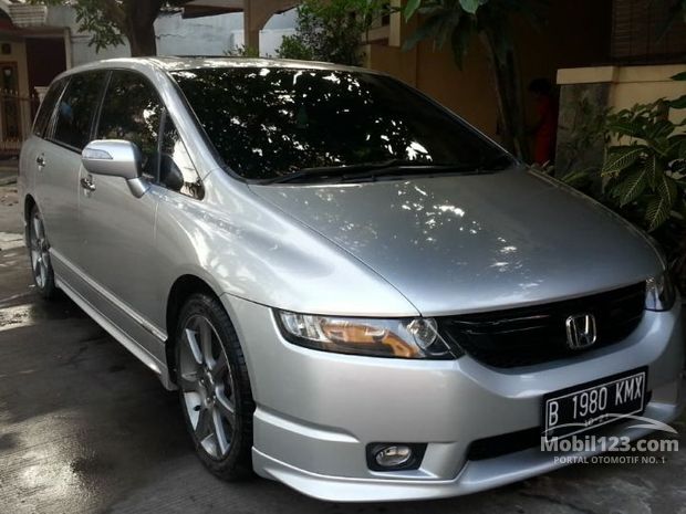 Honda Odyssey Mobil Bekas Baru dijual di Indonesia 